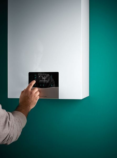 Двоконтурний конденсаційний газовий котел Vaillant ecoTEC plus VUW VUW 26CS/1-5 24,5 кВт 0010043966 0010043966 фото